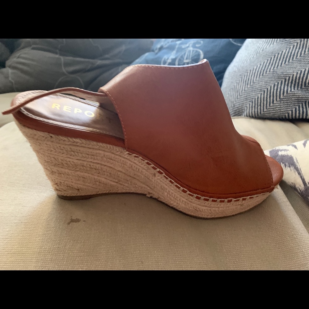 Great Neutral Wedges - Picture 3 of 6